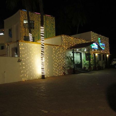 Hotel Sea Rock Villa Daman Exterior foto