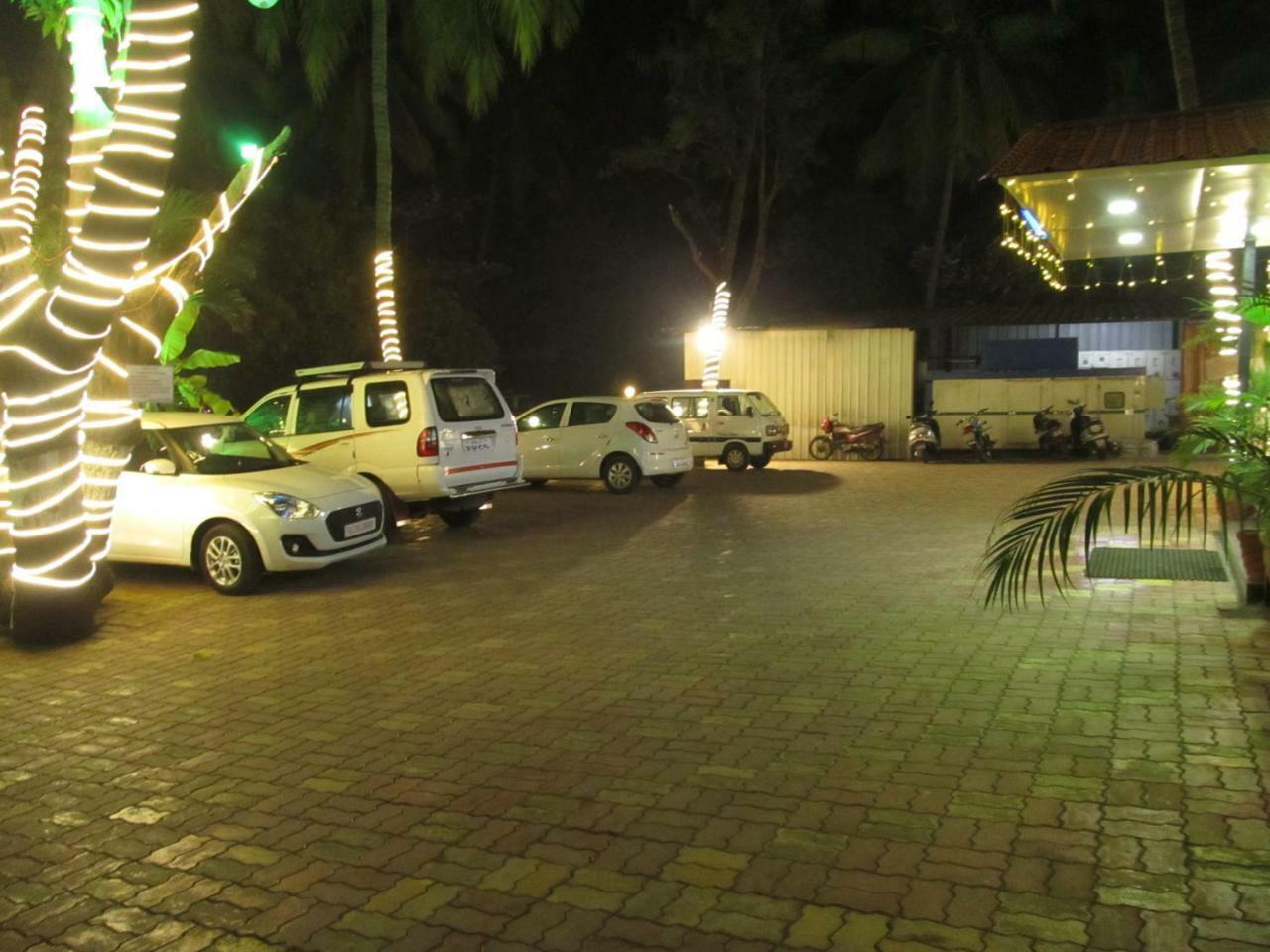 Hotel Sea Rock Villa Daman Exterior foto