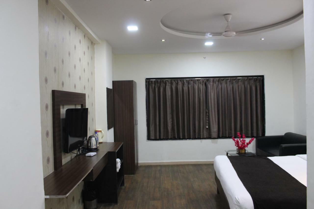 Hotel Sea Rock Villa Daman Exterior foto