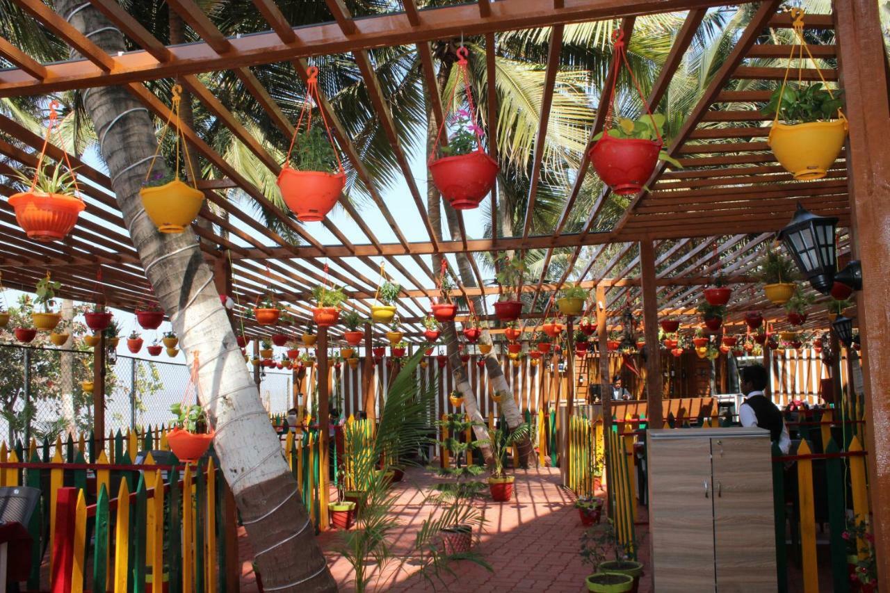 Hotel Sea Rock Villa Daman Exterior foto
